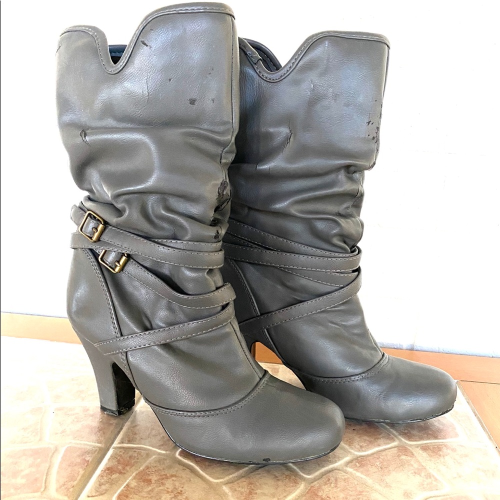 Gray heeled boots US size 7  strappy, short boots